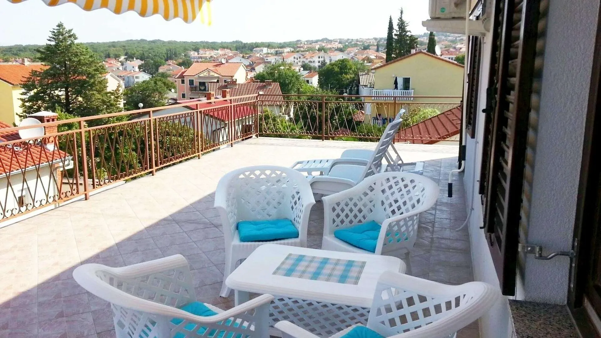 Kamelija Apartmani Malinska